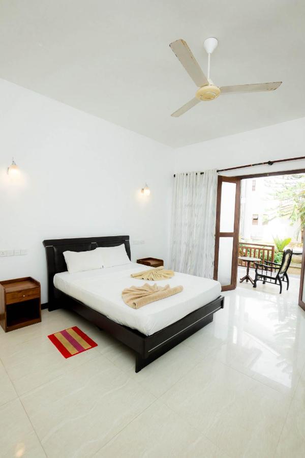 Hotel Neptune Bay Unawatuna Beach エクステリア 写真