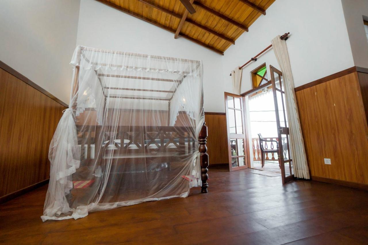 Hotel Neptune Bay Unawatuna Beach エクステリア 写真