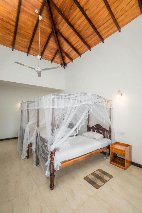 Hotel Neptune Bay Unawatuna Beach エクステリア 写真