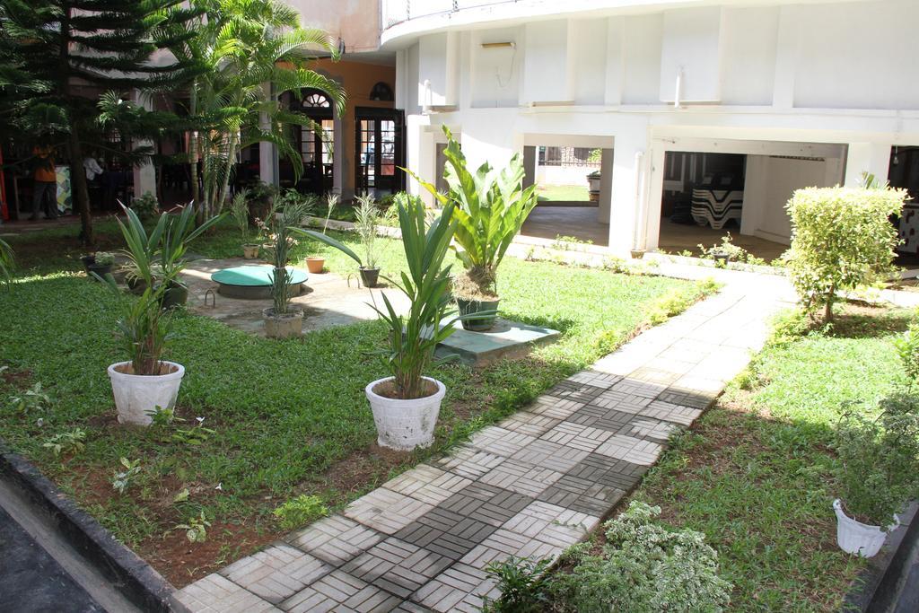 Hotel Neptune Bay Unawatuna Beach エクステリア 写真