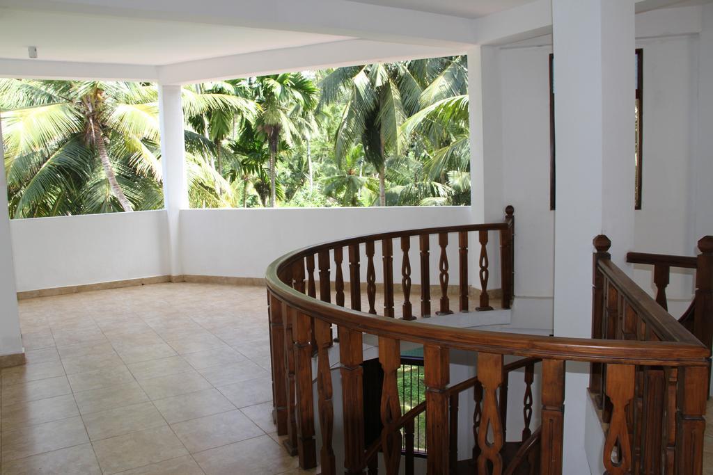 Hotel Neptune Bay Unawatuna Beach エクステリア 写真